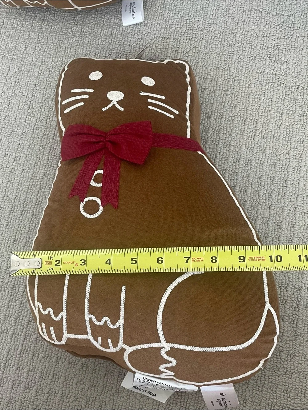 2 NWT gingerbread kitty decorative cushion pillows